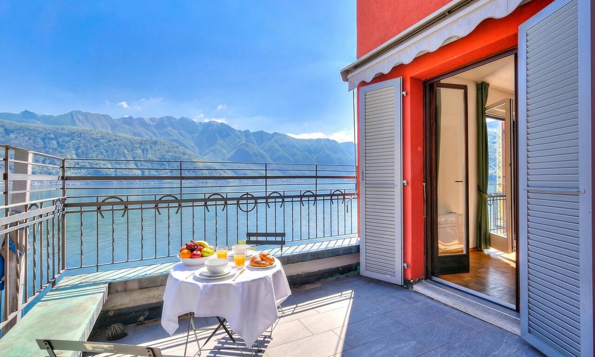 Melide Apartment | 76 the lake house Venere, Melide, Switzerland