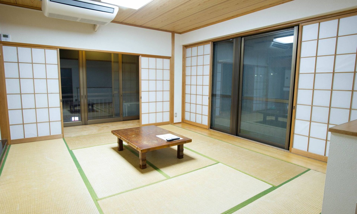 Ome House | A-yard