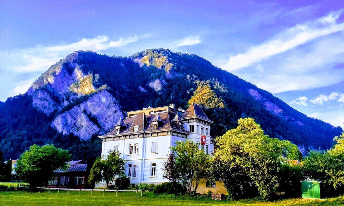 Unterseen Hostel | Adventure Hostel Interlaken