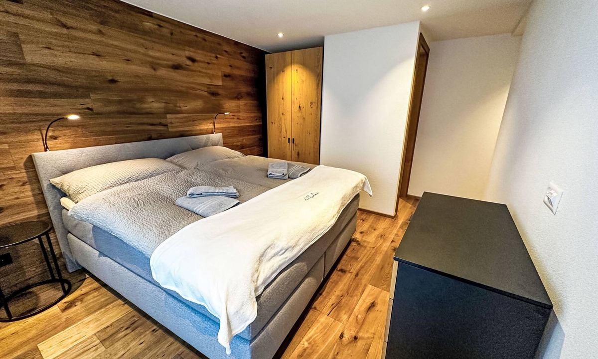 Zermatt House | Alsuki Bellevue Apartment "C by Interhome