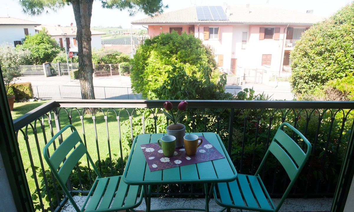 Sona Apartment | Apartment 'Casa Di Olly' with Private Garden, Wi-Fi, and Air Conditioning