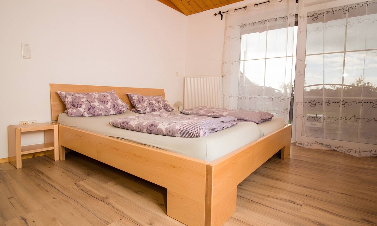 Radolfzell am Bodensee Apartment | Apartment '30 sqm, 1 Living-Sleeping Room' with Balcony and Wi-Fi