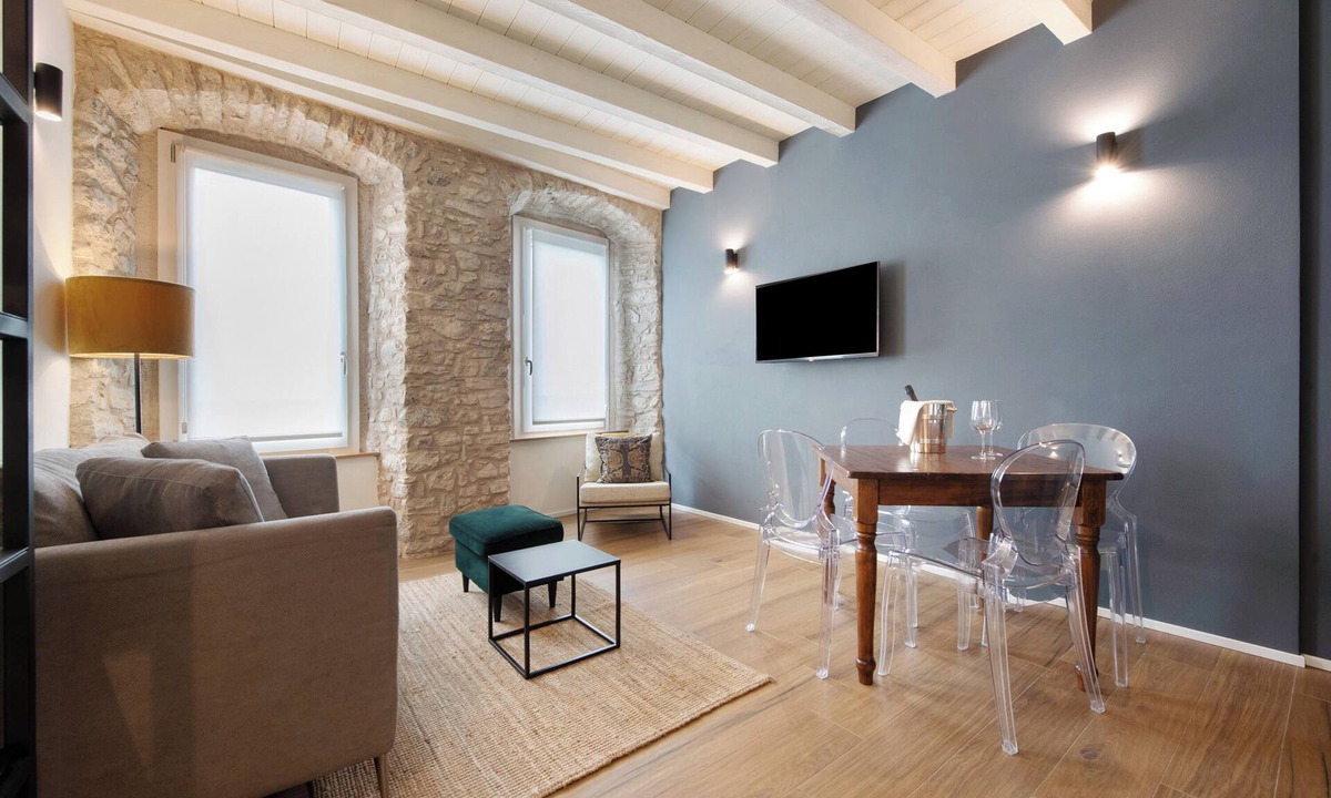 Oldesio Apartment | Apartment 'Il Vicolo Cortiletto' with Wi-Fi and Air Conditioning