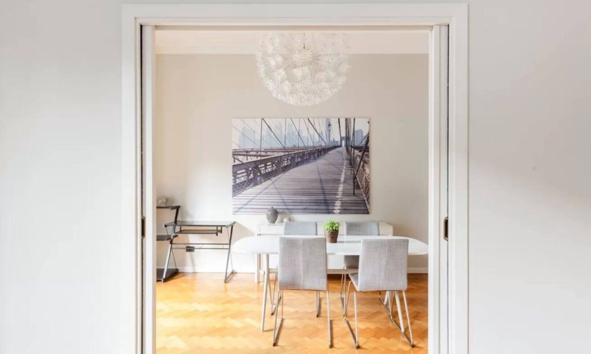 Guastalla Apartment | Apartment in Milan with 2 bedrooms sleeps 6