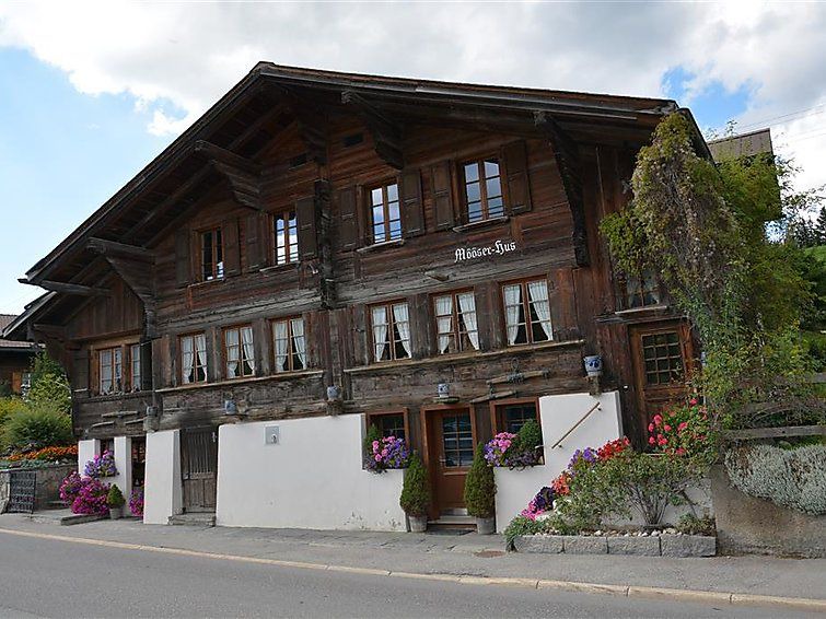 Saanenmoeser Apartment | Apartment Mööserhus in Saanenmöser - 6 persons, 3 bedrooms