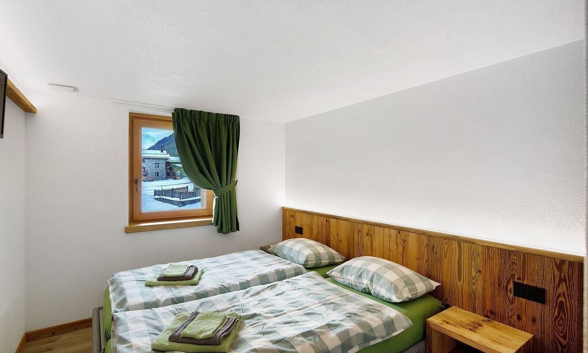 San Rocco Ski Chalet | Apartment 'Monte Vago' with Mountain View, Balcony and Wi-Fi
