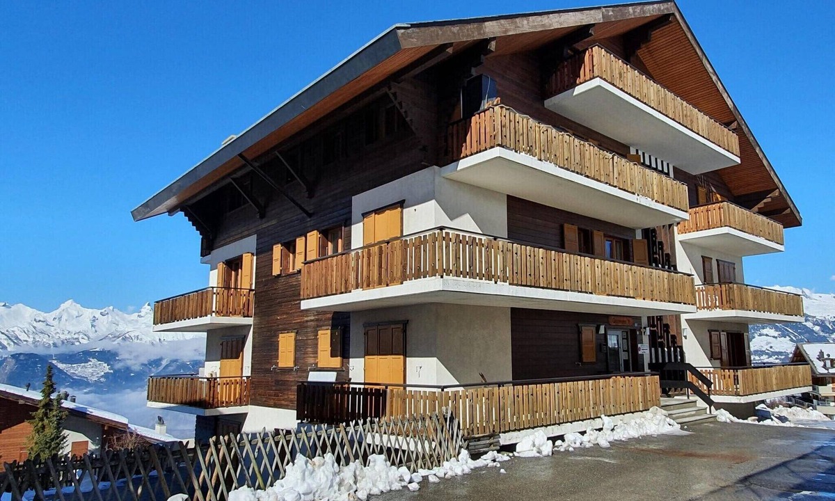 Nendaz Apartment | Apartment Veysonnaz near Ski Lift & Shuttle