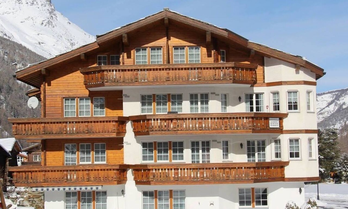 Saas Grund Apartment | Arcadia Appartement/Fewo 4-Bettwohnung Weissmies by Interhome