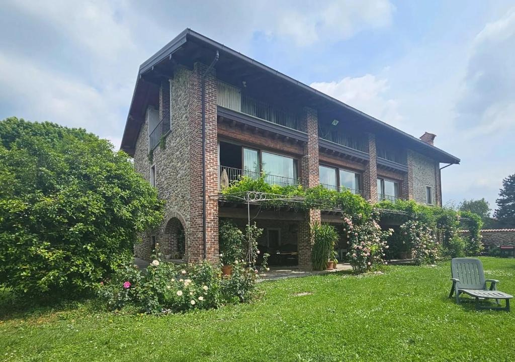 Almenno San Salvatore Bed & Breakfast | B&B Il Posto delle Rose