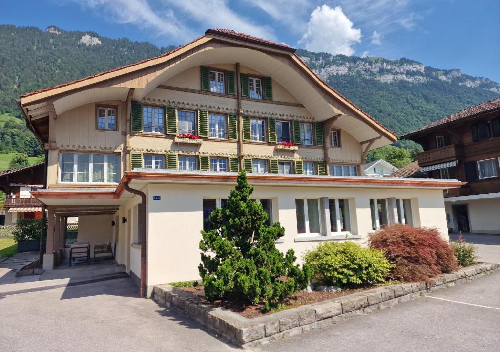 Ringgenberg Apartment | B Post Apartment , freshly renovated, top location near Interlaken