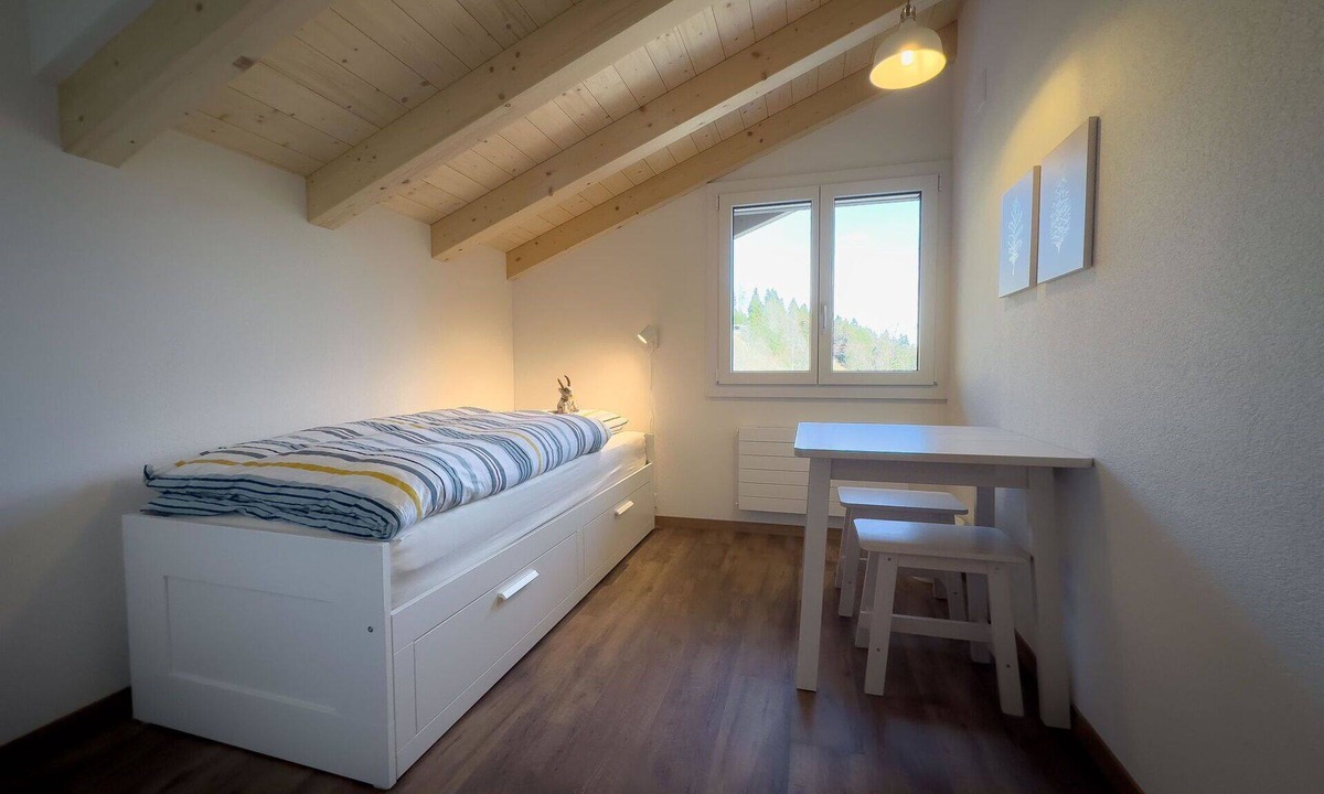 Adelboden Apartment | Beautiful apartment for 6 guests with WIFI, TV and balcony
