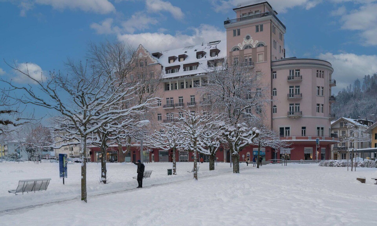 Central Interlaken Apartment | Beautiful apartment for 2 people with WIFI, A/C, TV and balcony