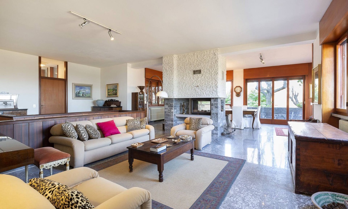 Montrigiasco Villa | Beautiful large villa amidst lush green nature! - Villa Tudor