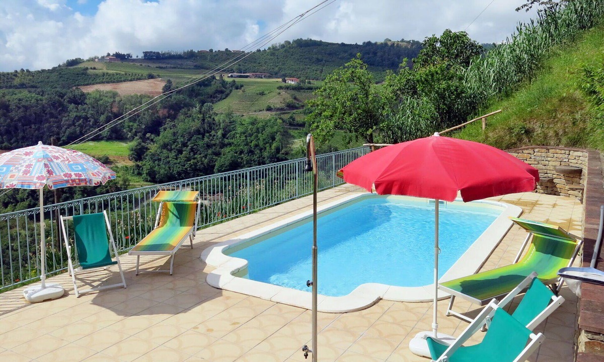 Cossano Belbo House | Beautiful private villa for 10 guests with A/C, private pool, patio and pets allowed