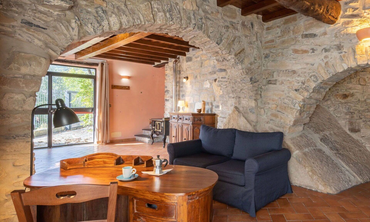 Sarola House | Beautiful private villa for 8 guests with WIFI, terrace and pets allowed