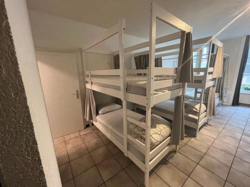 Neuchatel Hostel | Best deal in Neuchâtel city center