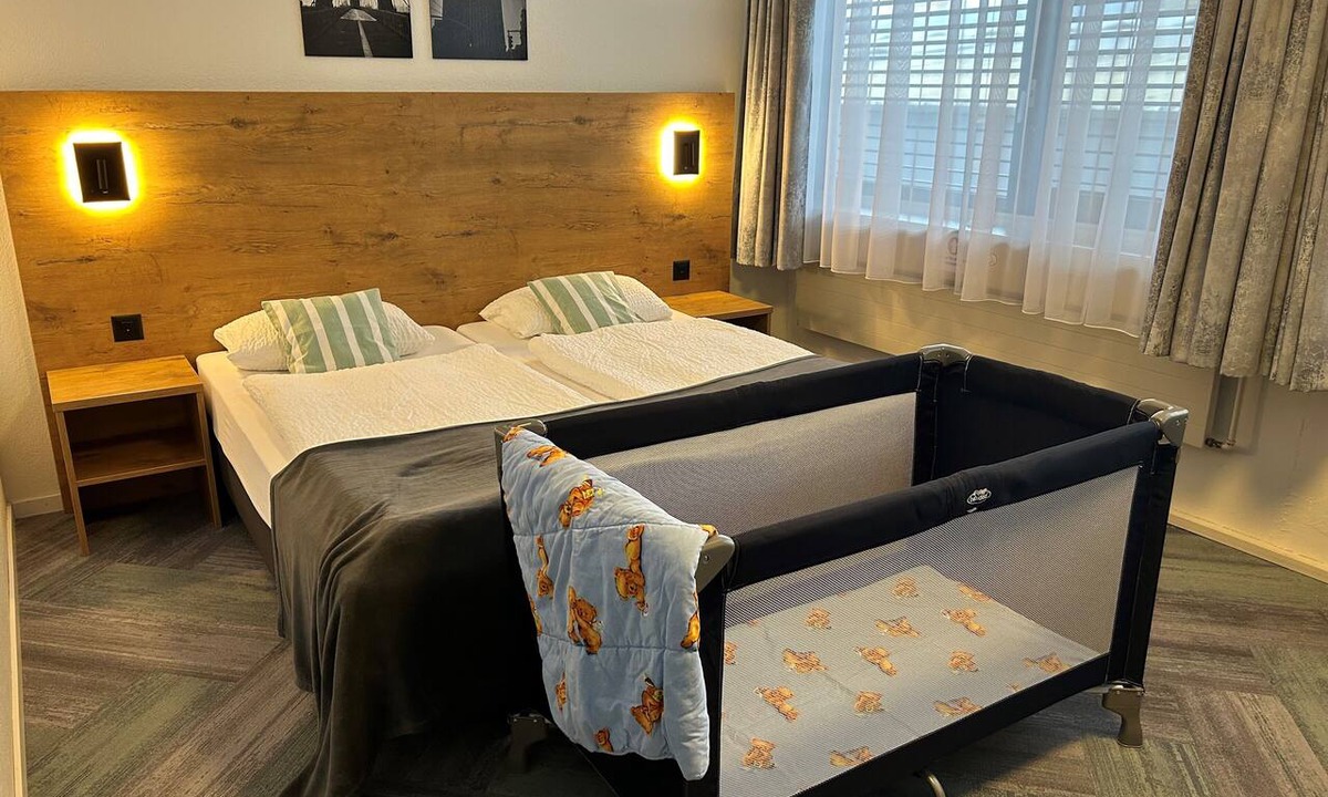 Daellikon Hotel | Budget Motel Self Check-in
