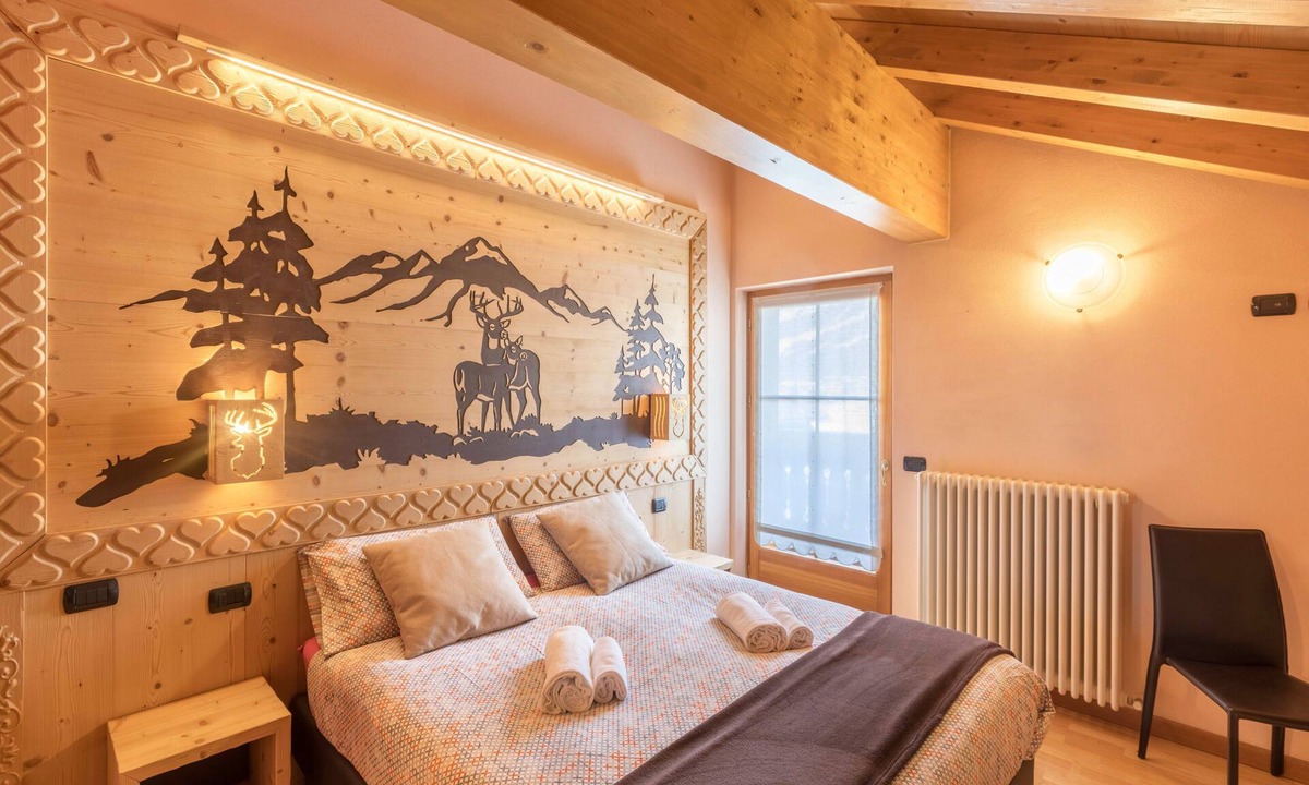 San Rocco Apartment | Casa Azzurra with Mountain View, Wi-Fi, Balcony and Garden
