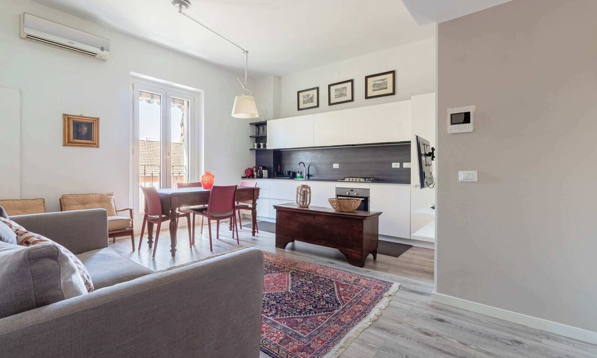 Zona Risorgimento Apartment | Casa Melzo, with garage near Porta Venezia