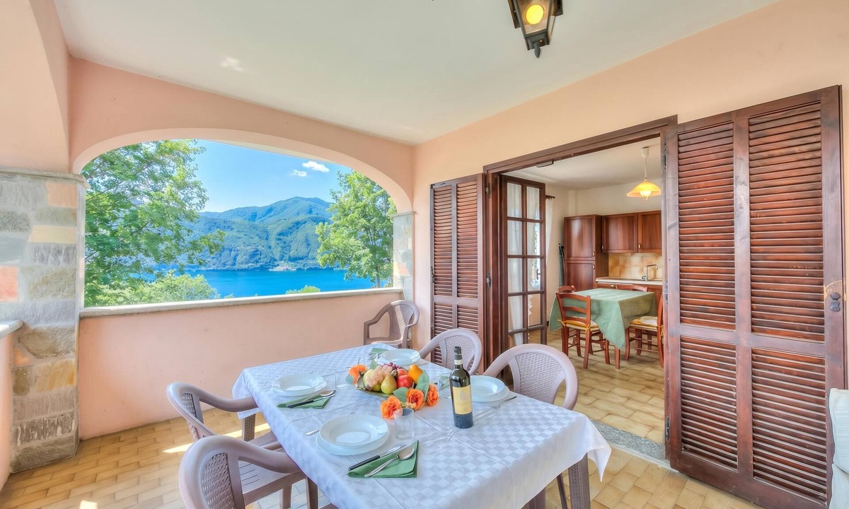 Crabbia House | Casa Serena: Lake Orta View Porch and Garden, Pettenasco, Italy