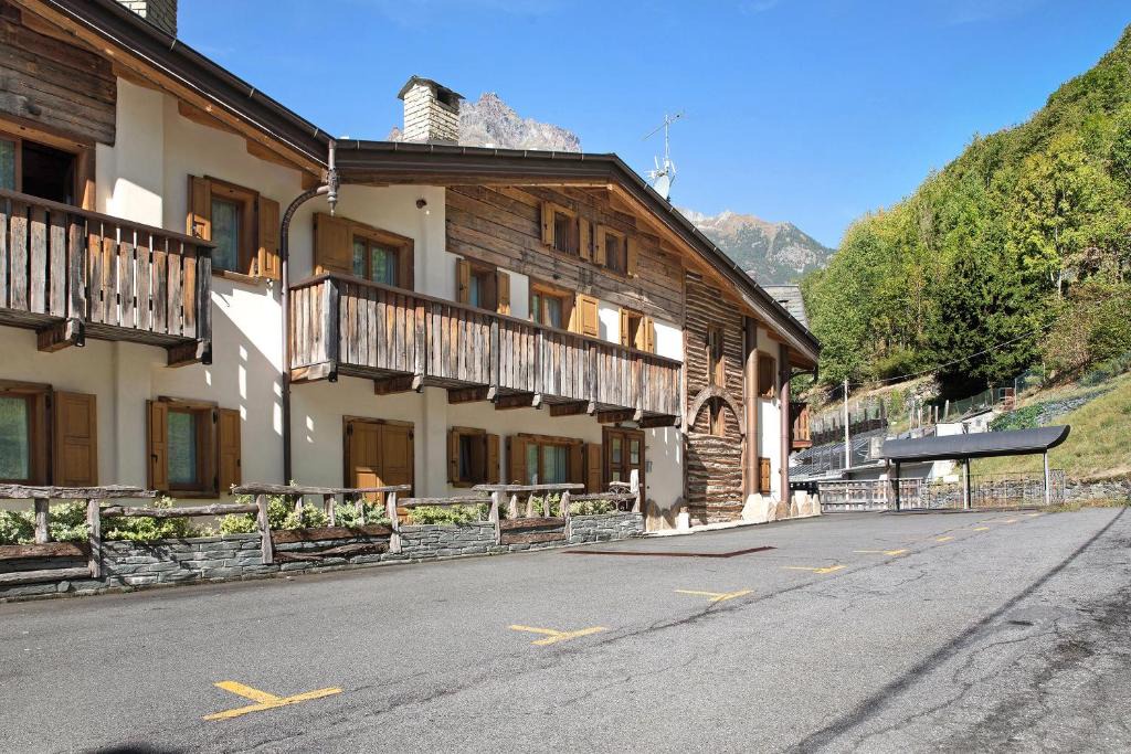 Valtellina Apartment | Casa Vacanza La Rocca Bilocale