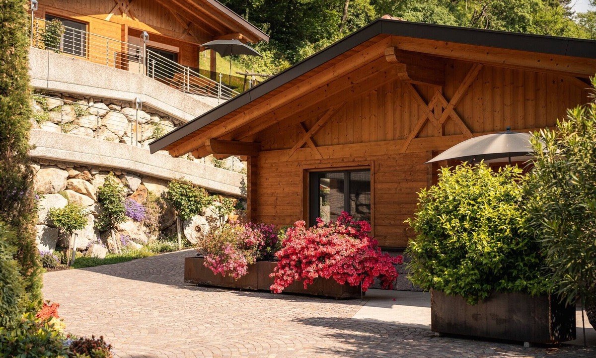 Rifiano Ski Chalet | Chalet Azalee: Large Terrace & Sleeping Pods, Pool & Hot Tub for All Guests