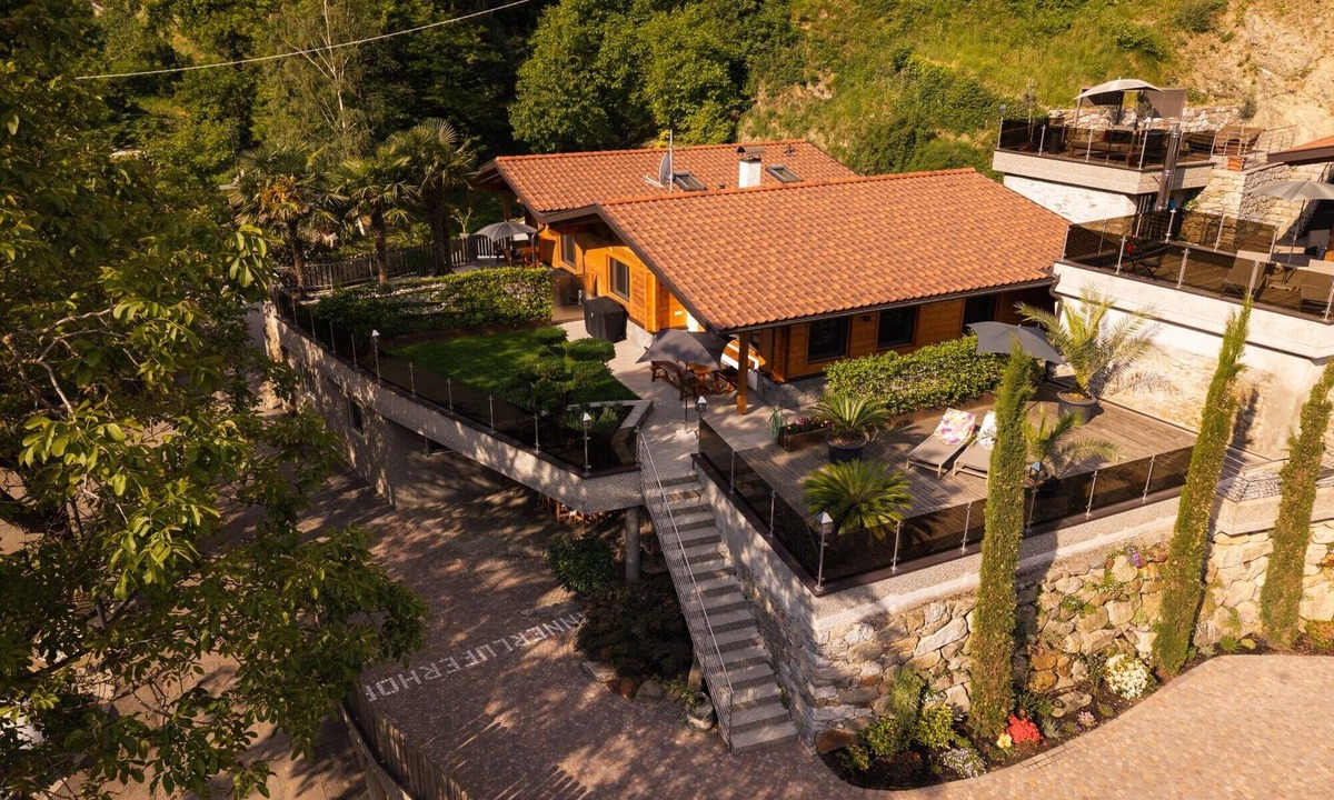 Rifiano House | Chalet Jasmin – Spacious Chalet with Garden and Olive Tree, Ideal for Relaxing Getaways