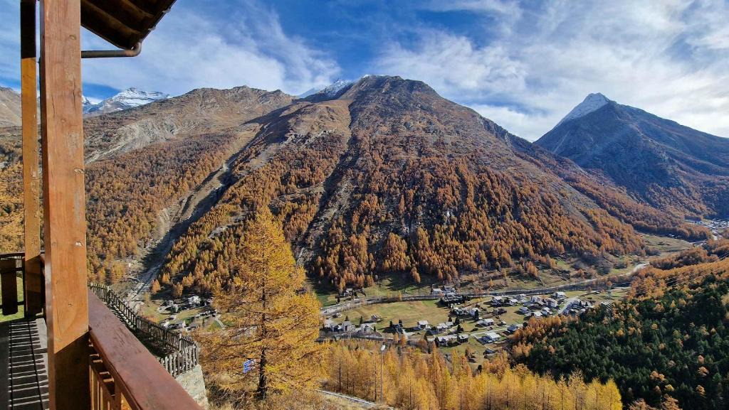 Saas-Fee Ski Chalet | Chalet Les Mélèzes