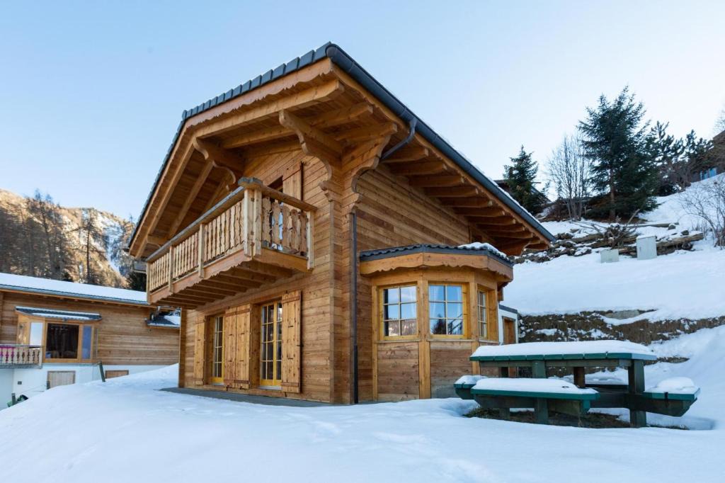 Riddes Ski Chalet | Chalet Lustycru Enjoy the Mountain