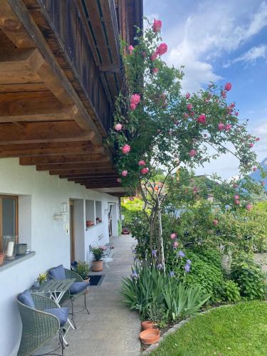 Tscheppach Apartment | Chalet Seeblick