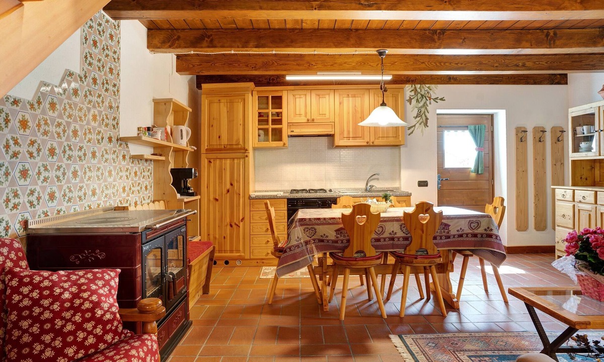 Rabbi Ski Chalet | Chalet with Sauna & Hot Tub, Mountain View, Private Terrace & Wi-Fi