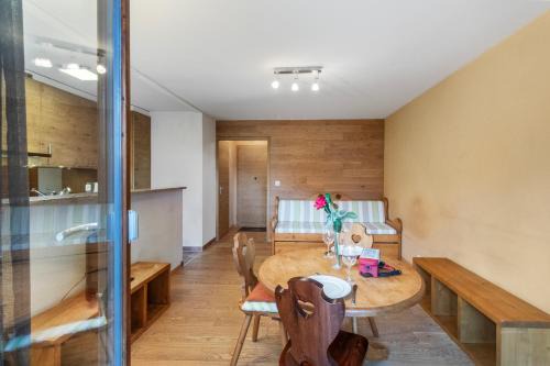 Randogne Apartment | Chaleureux studio avec vue sur les montagnes