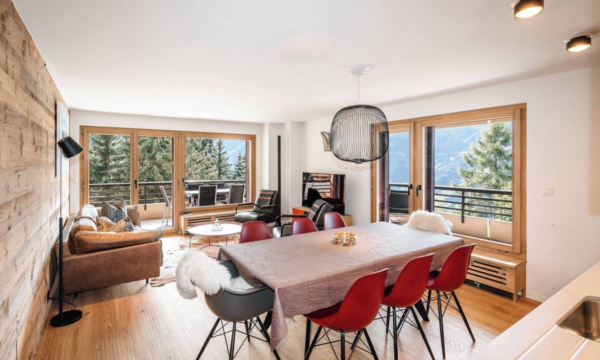 Verbier Apartment | Charming 4* Superior apartment with parking and shops nearby