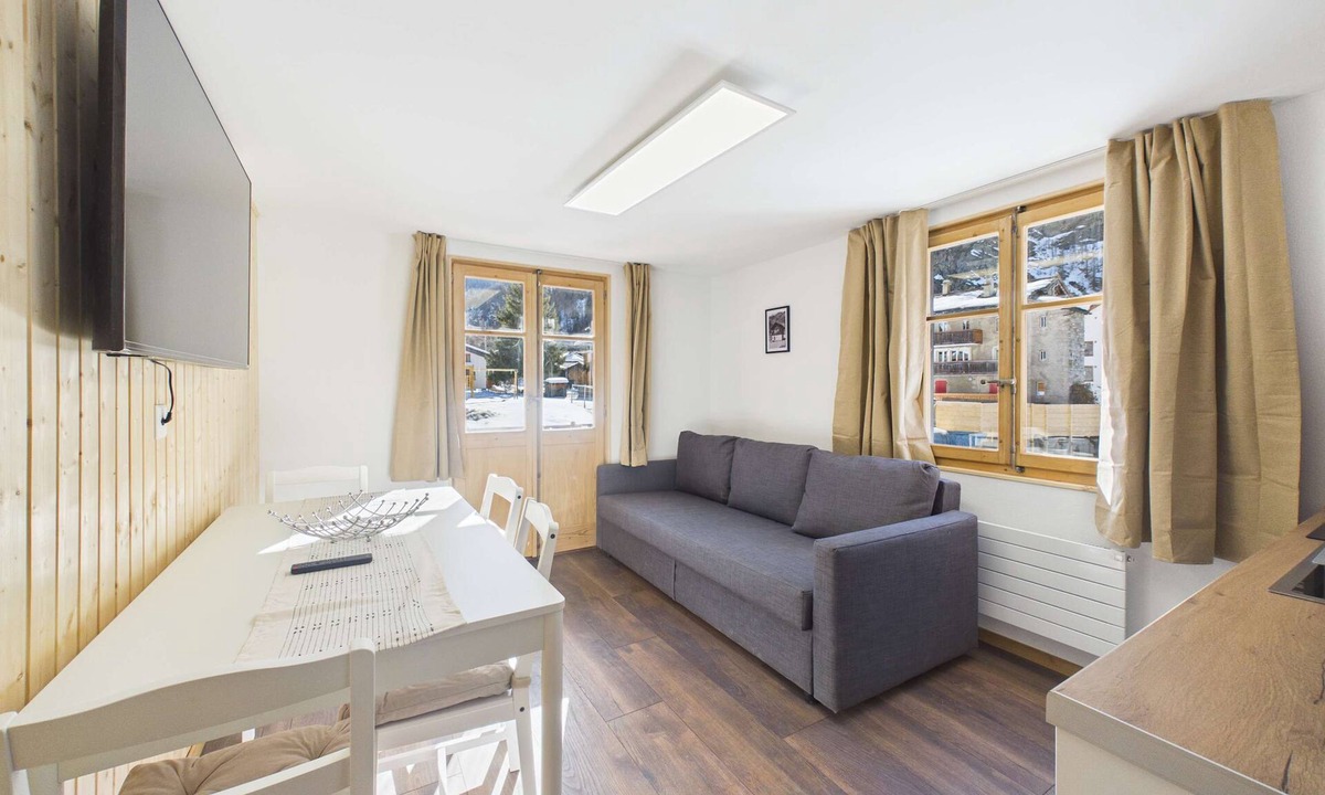 Randa Apartment | Charming Alpine Apartment 15 Min from Zermatt