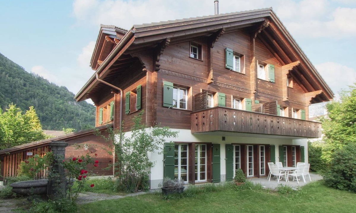 Central Interlaken Apartment | CityChalet Appartement/Fewo Silberdistel* by Interhome