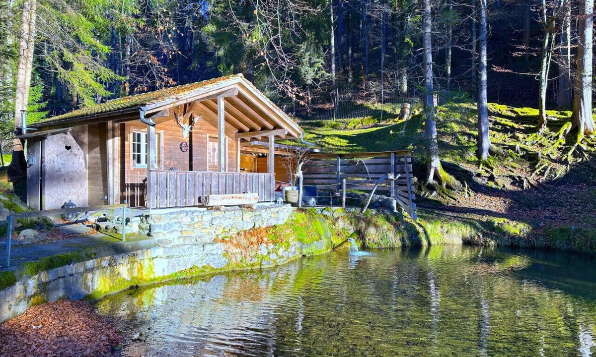 Sigriswil Cabin | Concierge, Idyllic farm cabin by SwissHut