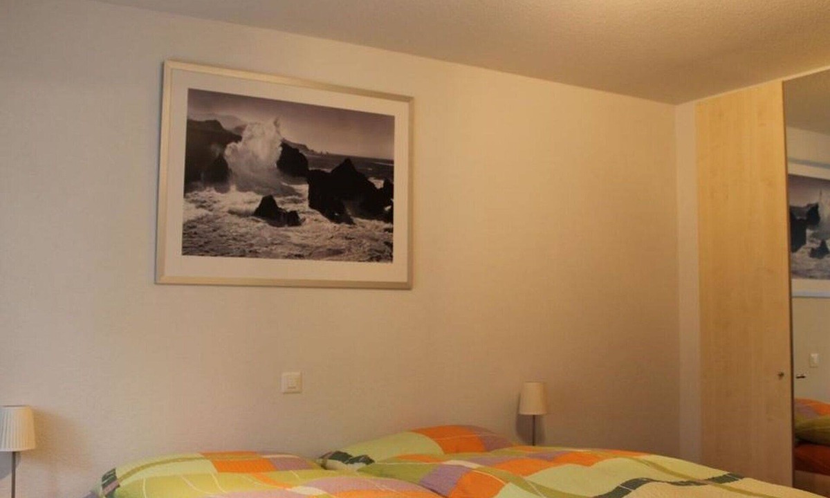 Lenk Apartment | Cosy apartment for 4 people with WIFI, TV and balcony