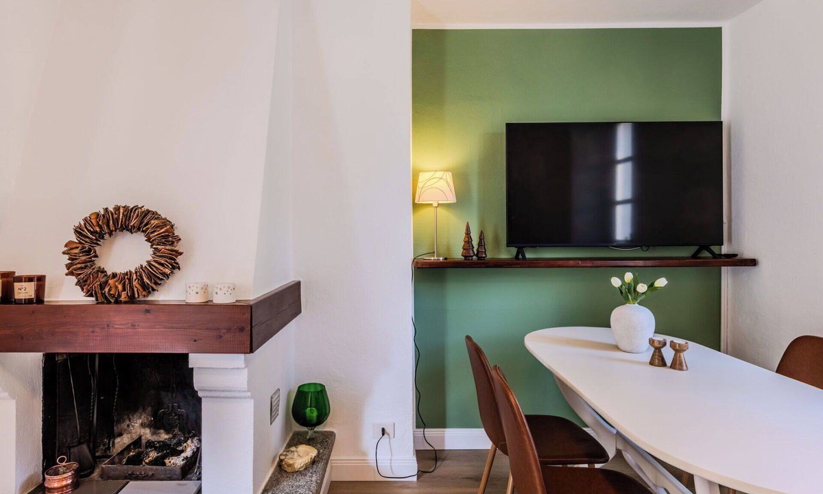 Griante Apartment | Cosy apartment for 6 guests with WIFI, TV and patio