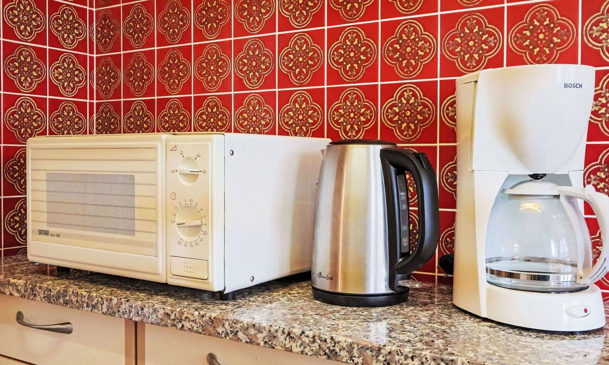 Sundlauenen Apartment | Cosy apartment for 4 guests with WIFI and patio