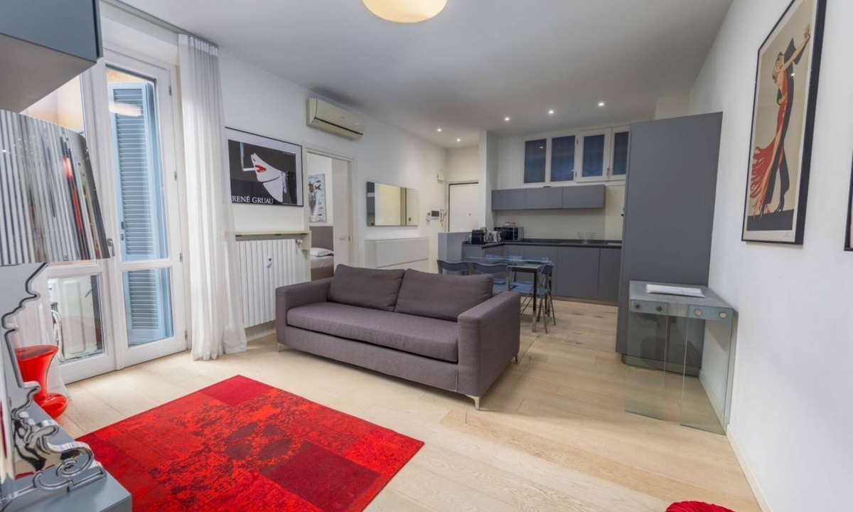 Zona Risorgimento Apartment | Cozy and modern apartment in Via Antonio Kramer, in the heart of Milan.It has two bedrooms, living room with sofa bed, equipped kitchen, balcony and private bathroom.Equipped with free WiFi, air conditioning, TV, dishwasher and washing machine.Located in