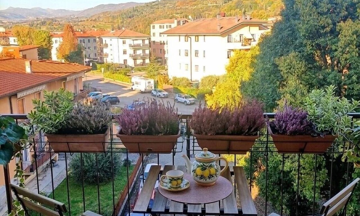 Nord-Ovest Apartment | DolceVista Valpolicella: Elegant Three-Room Apartment with Relaxation & Free Parking