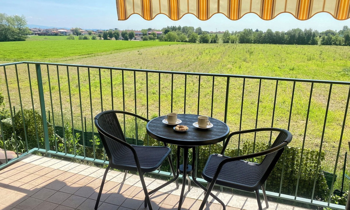 Rivoltella Apartment | Enjoy House - close to the lake and all amenities