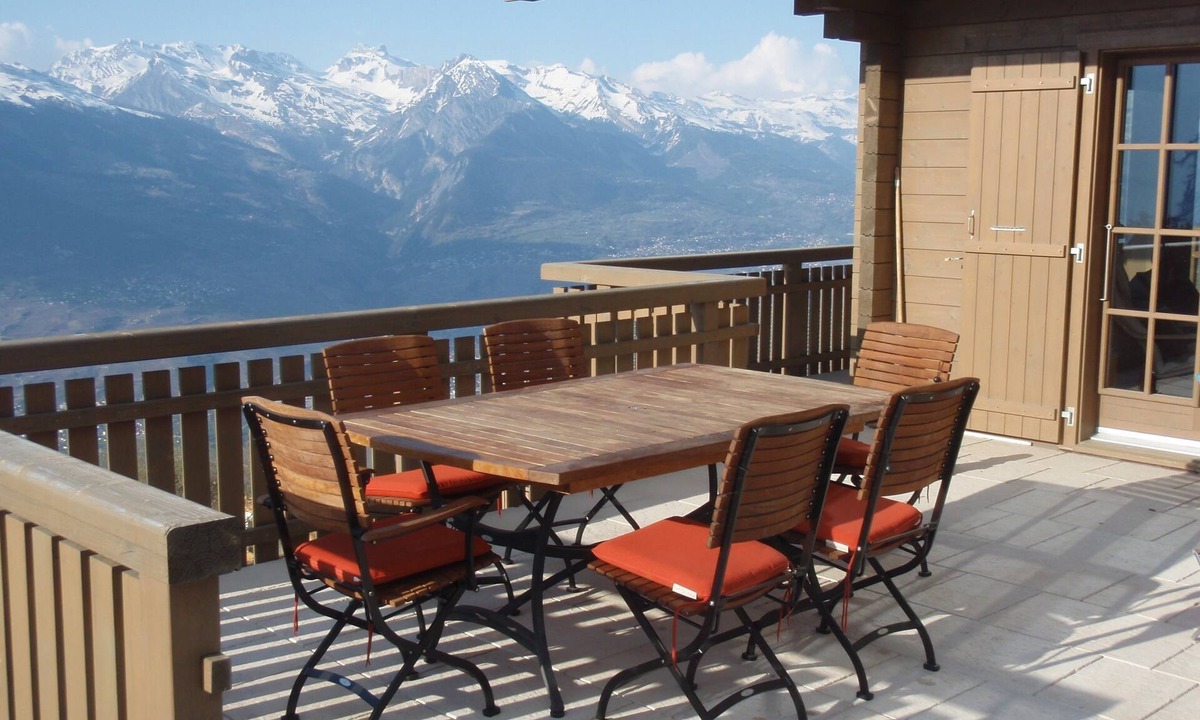 Saint-Pierre-de-Clages Ski Chalet | Escape the heat in a stunning mountain chalet with jaw-dropping views.