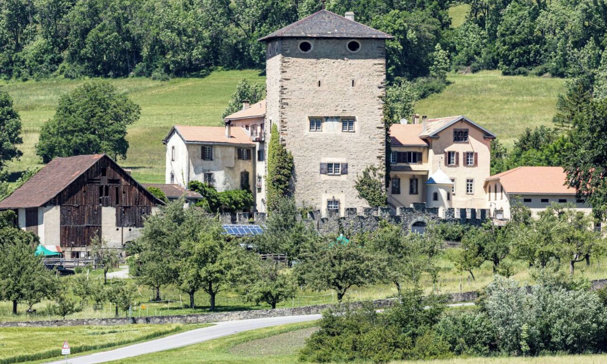 Praz Apartment | Ferienresidenz von Planta, (Pratval), by Interhome