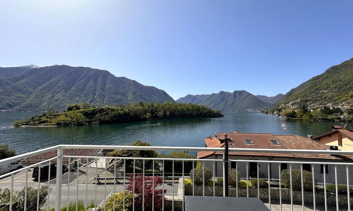 Ossuccio Apartment | Gardenia Apartment Ossuccio