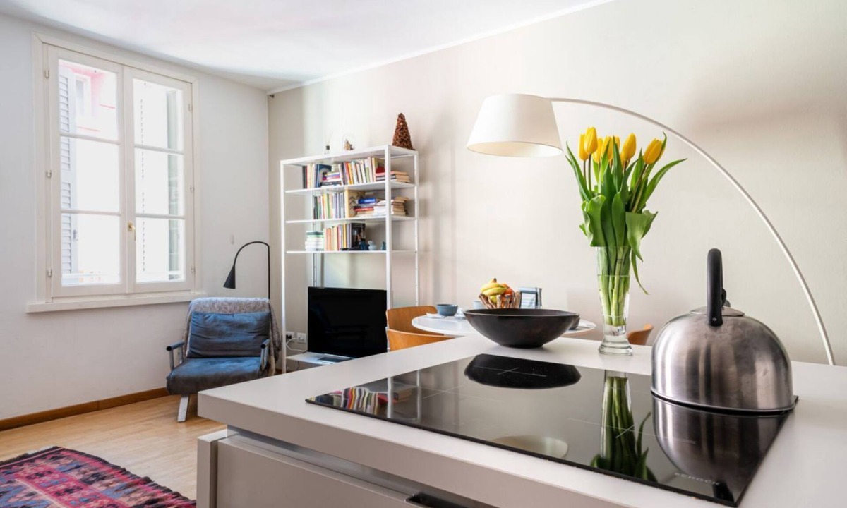 Oltretorrente Apartment | GuestHost - Apartment located on the second floor of a building with a lift.We are located in the historic center with a private garage for the exclusive use of guests.ATTENTION: We are located within the ZTL, to access it you must communicate the licens