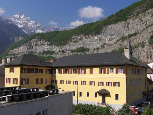 Saint-Maurice Hotel | Hôtellerie Franciscaine
