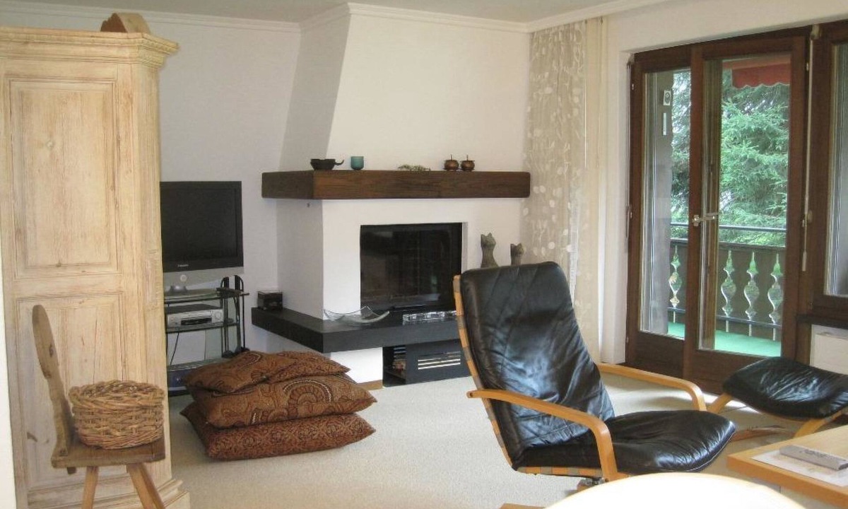 Klosters Dorf Apartment | Haus Fiorina 3 Appartement/Fewo, Dusche oder Bad, WC 3½-Zimmerwohnung by Interhome