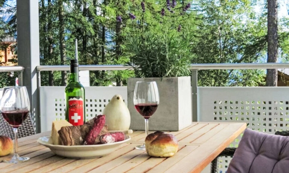 Bellwald Apartment | Haus zum Alpenblick - Ofenhorn by Interhome