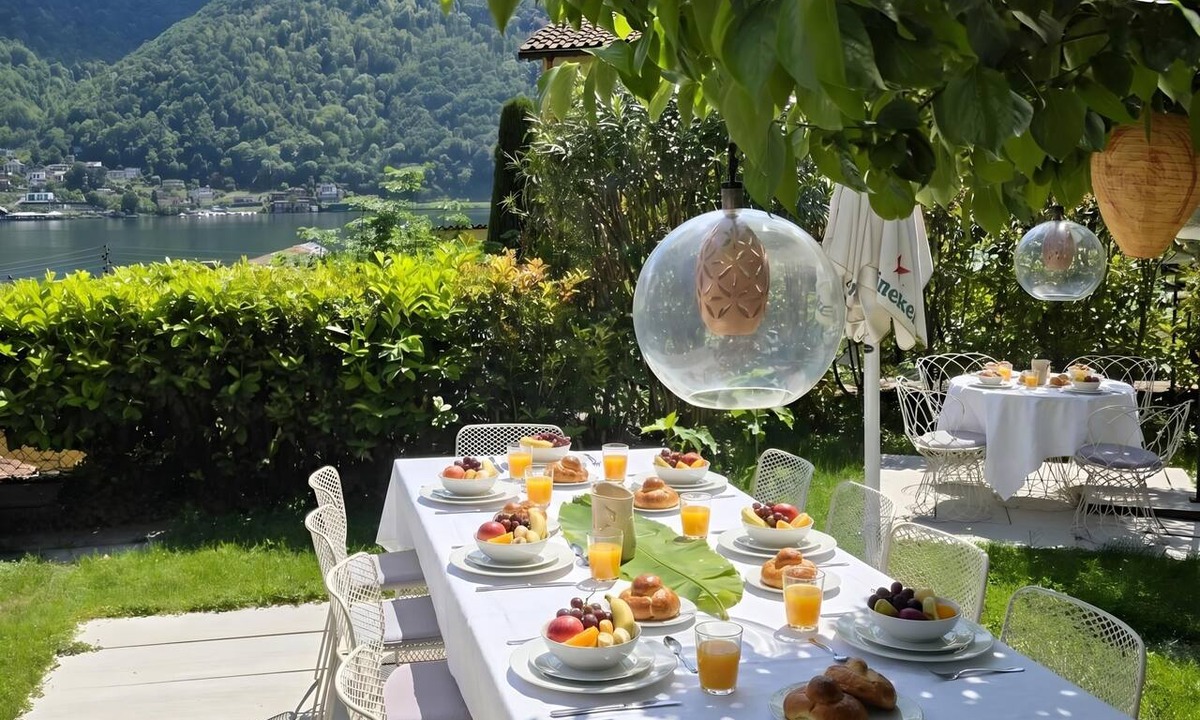 Morcote Apartment | Historic Palazzo Gritti - Lugano Lakefront stay - Fiordaliso, Morcote, Switzerland